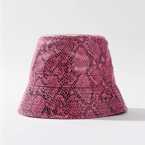NWT Urban Outfitters Jade Snake Bucket Hat - Picture 2 of 3